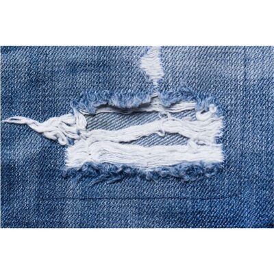 طرح کلوز آپ شلوار جین پاره شده