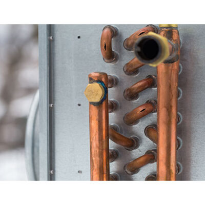 عکس با کیفیت ترکیدگی لوله مسی از نمای نزدیک