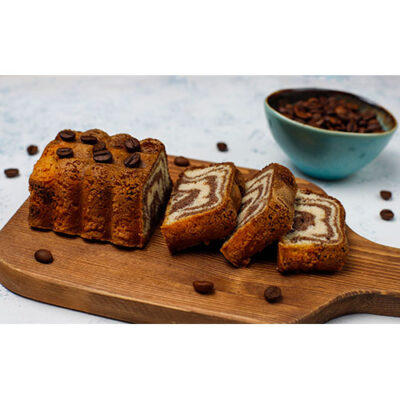 تصویر با کیفیت کیک خانگی شکلاتی و قهوه وانیل