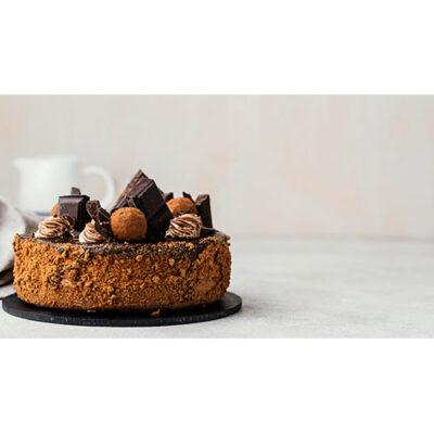 تصویر 2 نمای جلو کیک شکلاتی