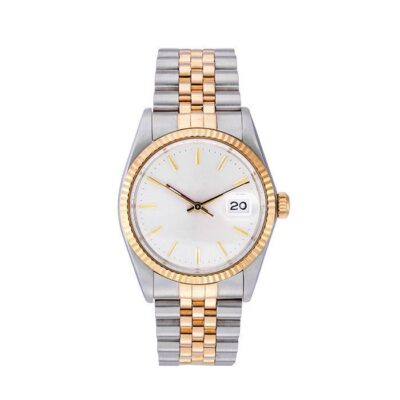 تصویر با کیفیت ساعت طلایی و نقره ای با زنجیر عایق