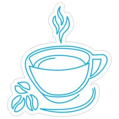 فنجان قهوه بخار و دانه قهوه