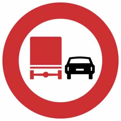 وکتور ممنوعیت سبقت وسایل سنگین